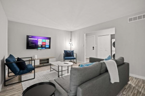 Serene 2 Bedroom Retreat in Rochester Hills